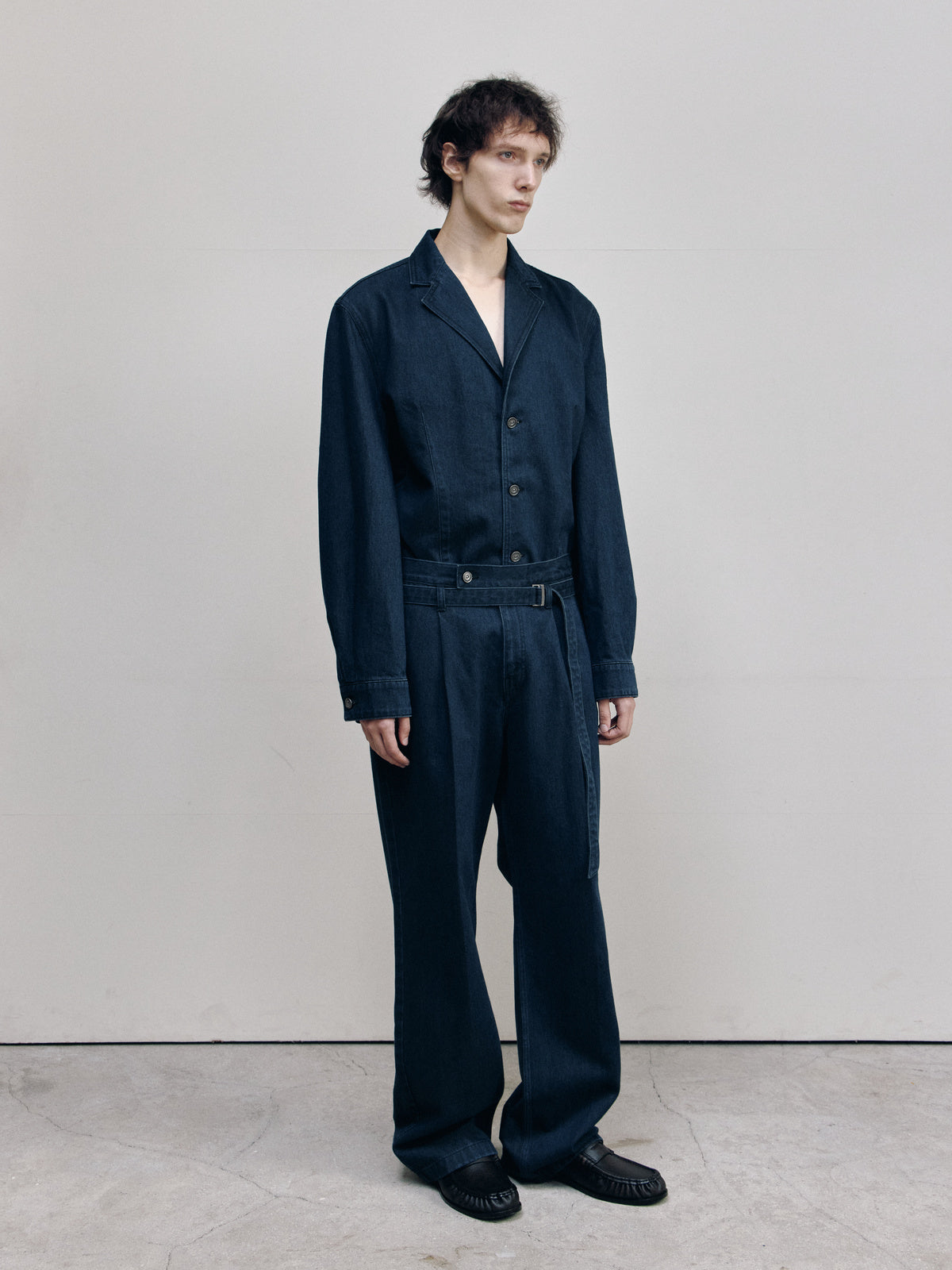 HOURGLASS DENIM TAILORED JACKET — TEAL BLUE — men 45 degree