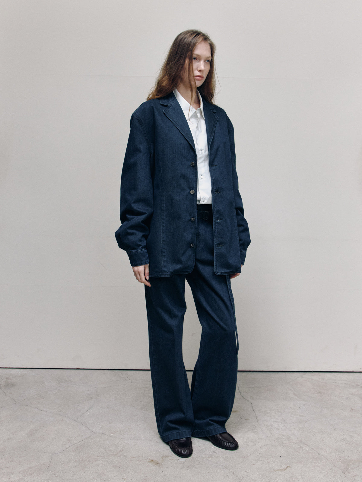 HOURGLASS DENIM TAILORED JACKET — TEAL BLUE — women 45 degree