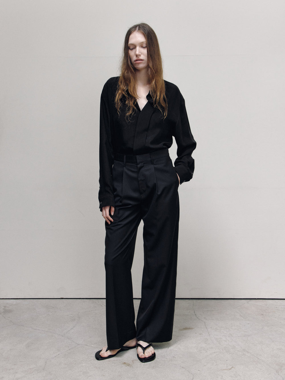 CURVED PANEL PANTS — women free pose