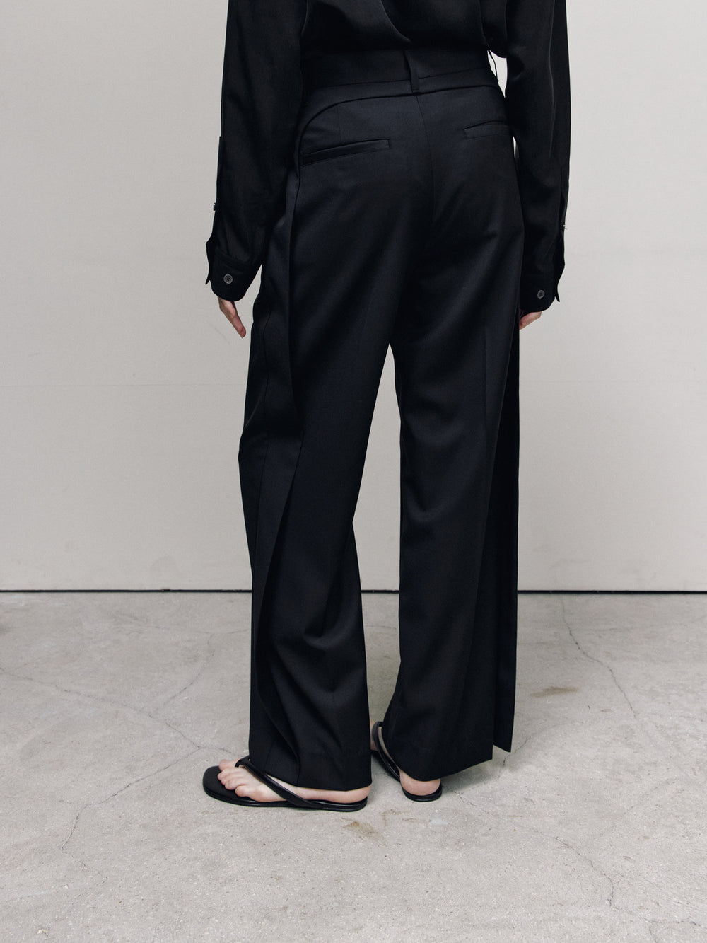 CURVED PANEL PANTS — women half