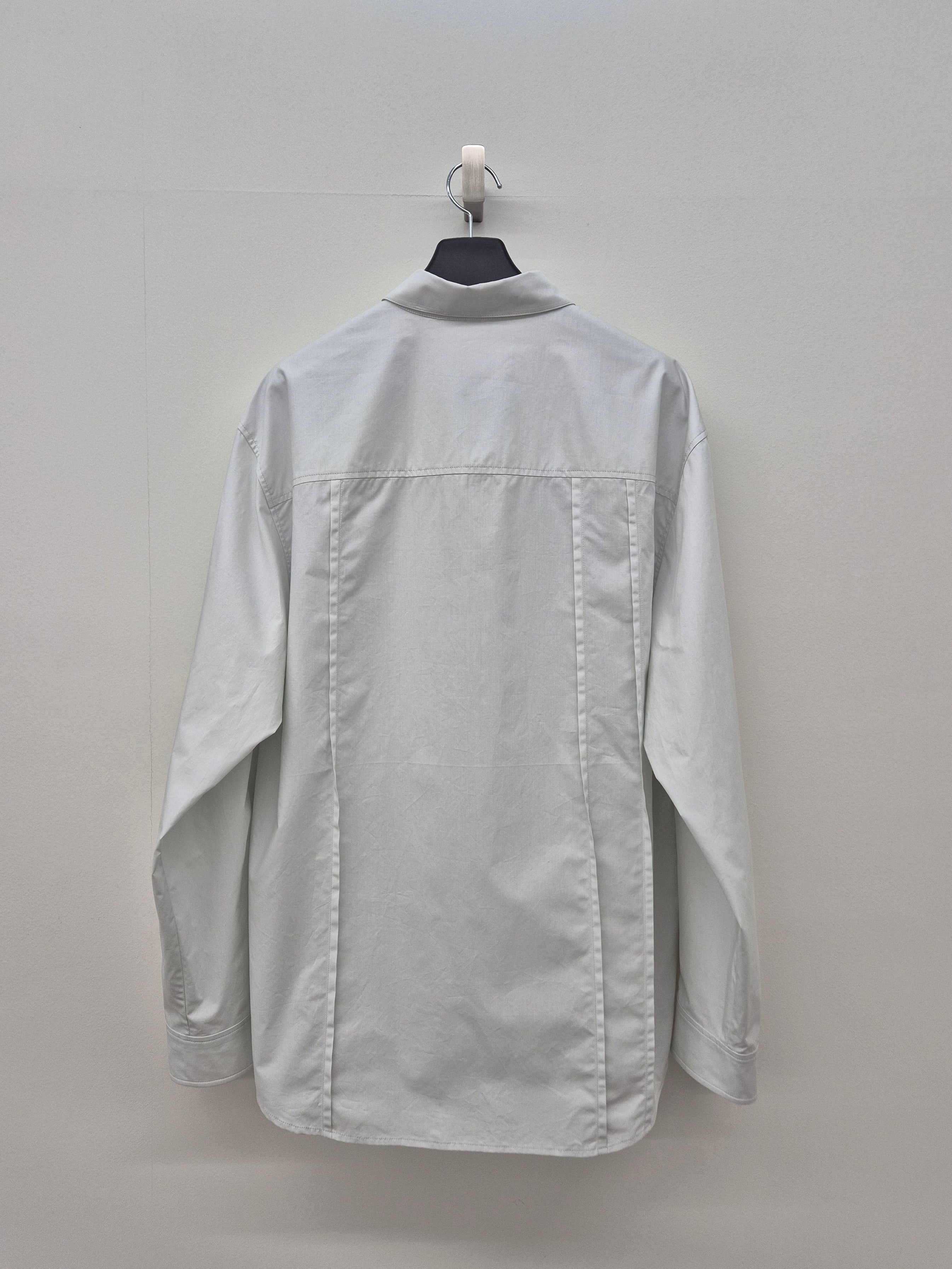 PEBBLE BUTTON SIGNATURE SHIRTS