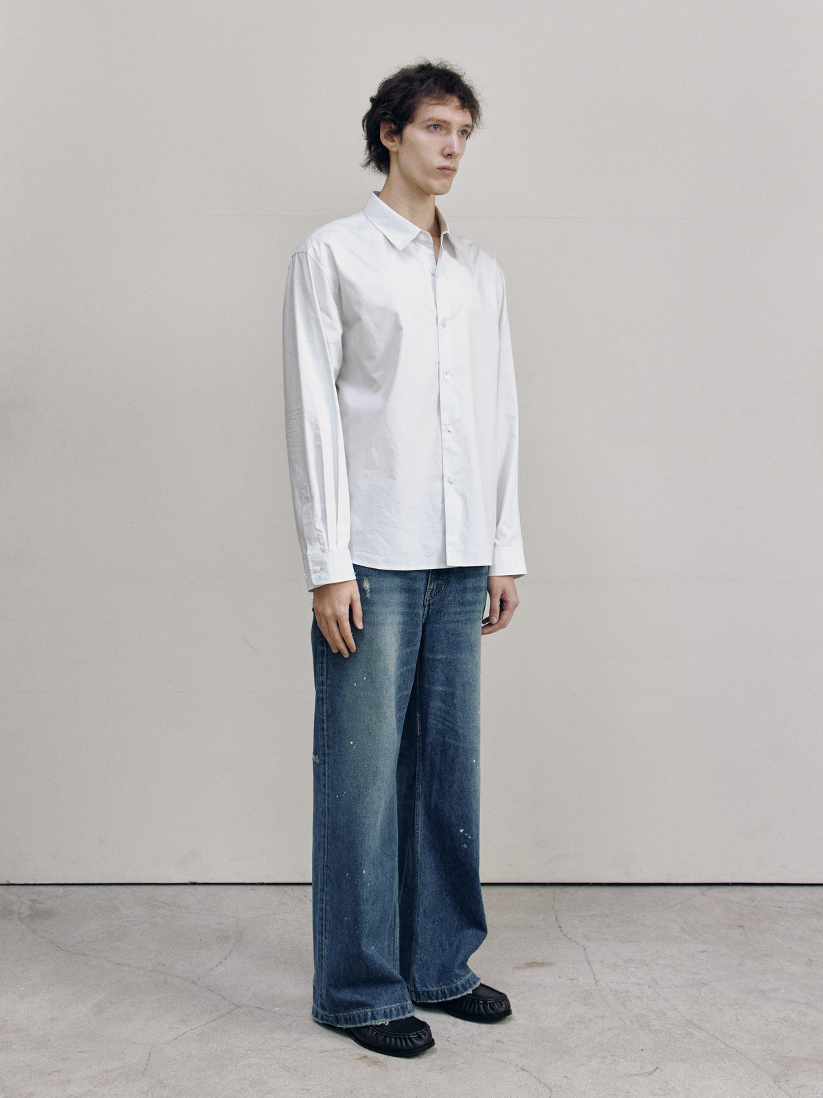 SEMI OVERFIT BASIC SHIRT — men 45 degree