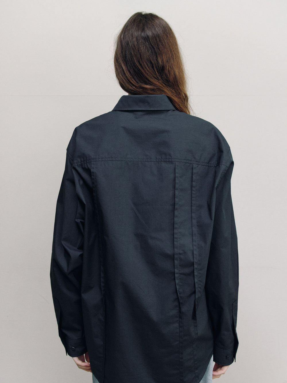 SEMI OVERFIT BASIC SHIRT — women half